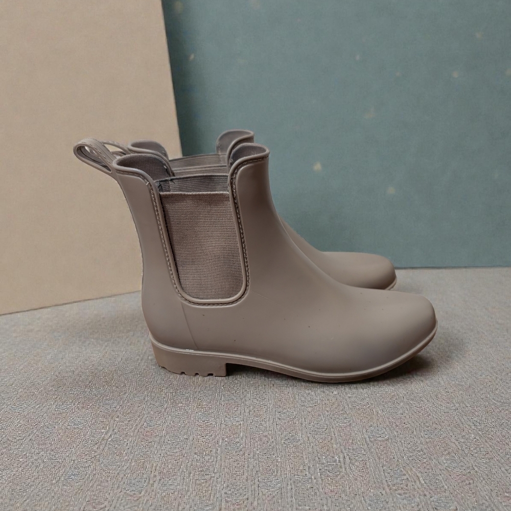 A New Day Chelsea Rain Boots Waterproof Ankle Rain Boots Taupe / Beige EUC SZ. 7 - Picture 7 of 12